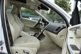 Volvo XC60 2.4/D5/220к.с/ШВЕЙЦАРИЯ-LUX/ДИСТРОНИК/BLISS/LANE , снимка 13