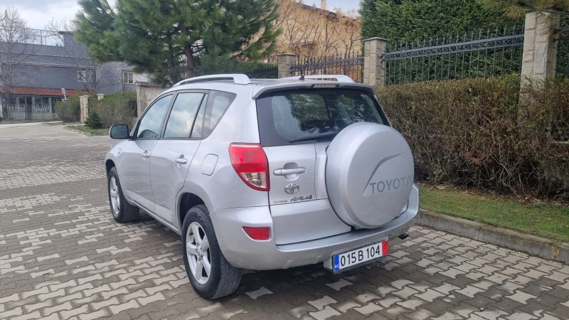 Toyota Rav4, снимка 4 - Автомобили и джипове - 49574480