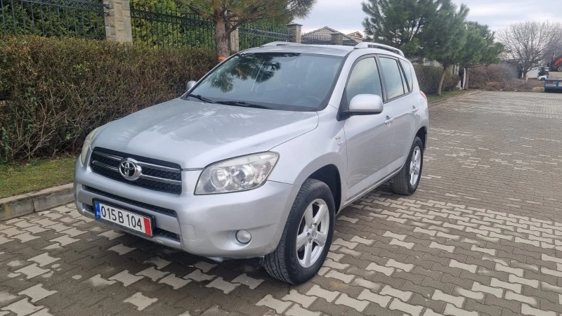 Toyota Rav4, снимка 2 - Автомобили и джипове - 49574480