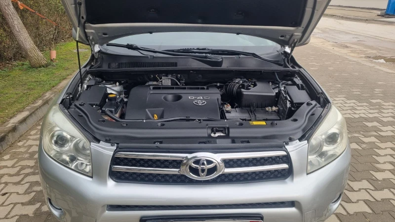 Toyota Rav4, снимка 7 - Автомобили и джипове - 49574480