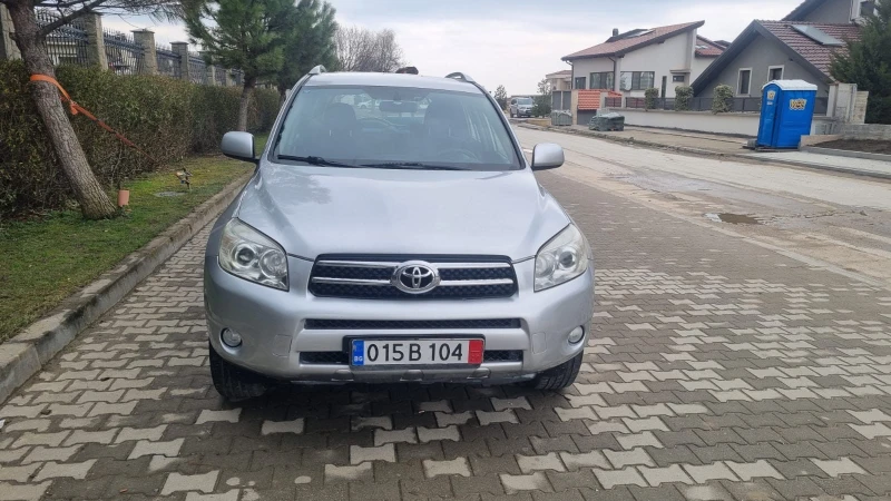 Toyota Rav4, снимка 1 - Автомобили и джипове - 49574480