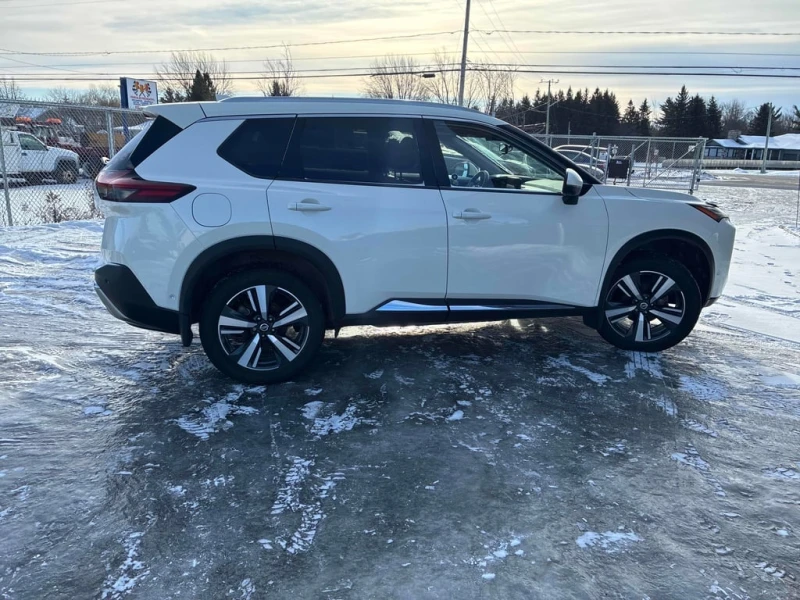 Nissan Rogue * Platinum * CARFAX * БЕЗ ПЪРВОНАЧАЛНА ВНОСКА, снимка 3 - Автомобили и джипове - 52957703