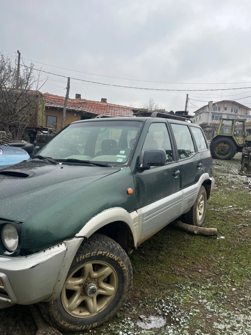 Nissan Terrano, снимка 4 - Автомобили и джипове - 53212737