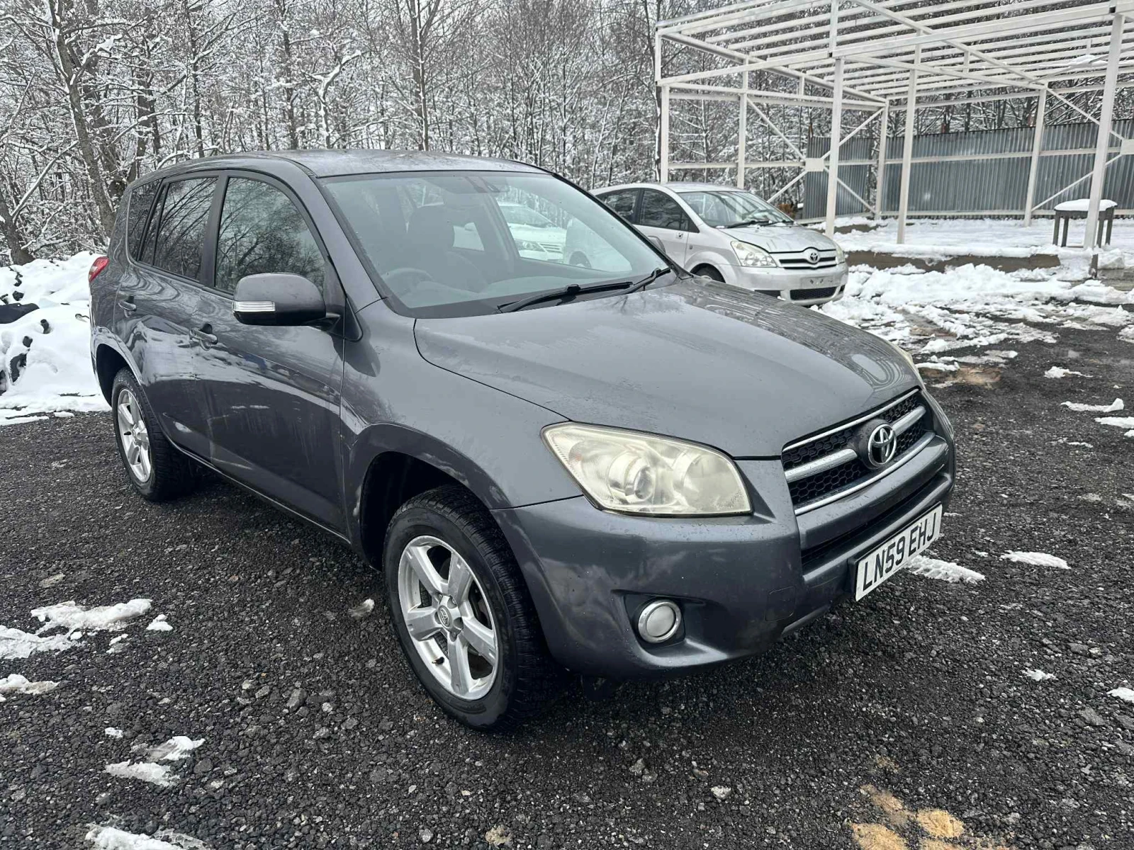 Toyota Rav4 2. 2 D-4D (150 к. с. ), 4x4, НА ЧАСТИ - изображение 6