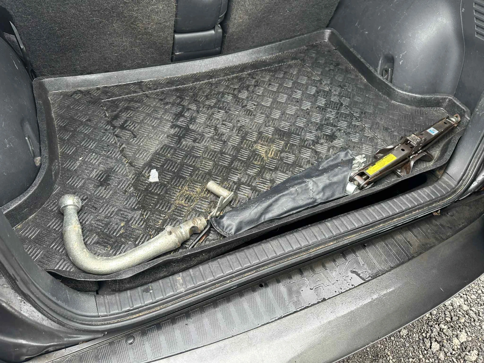 Toyota Rav4 2. 2 D-4D (150 �. �. ), 4x4, �� ����� | Mobile.bg � ����������� 16