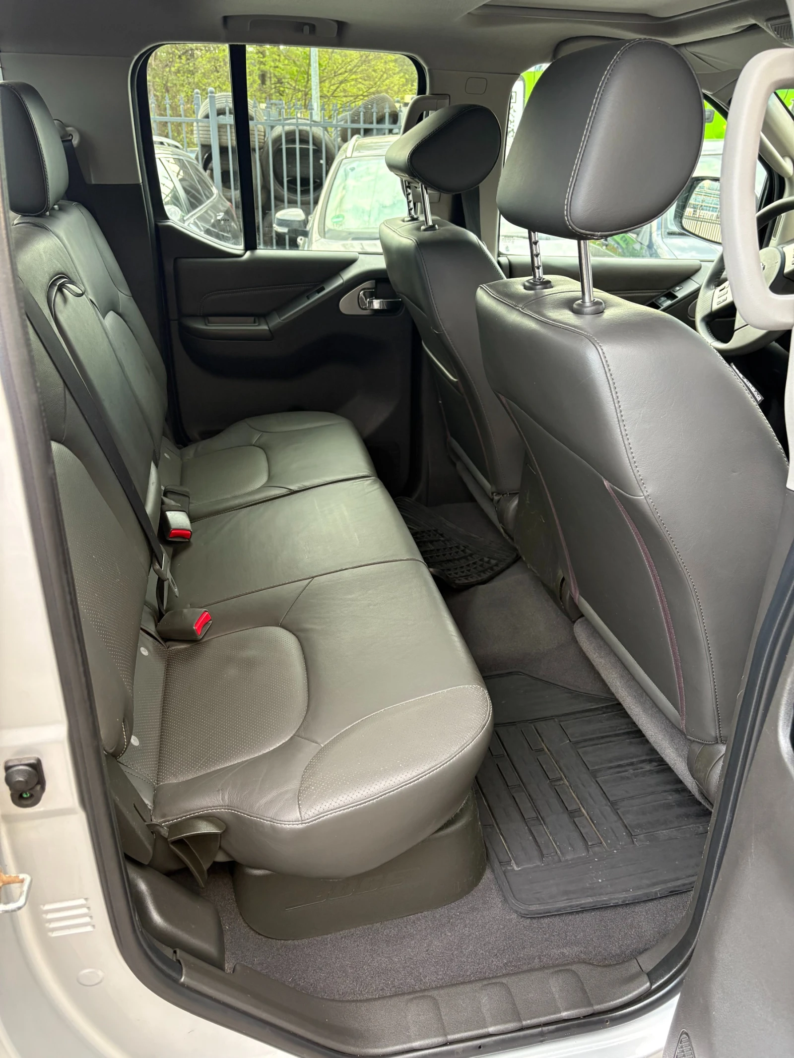 Nissan Navara V6 3.0 TDI  - изображение 7
