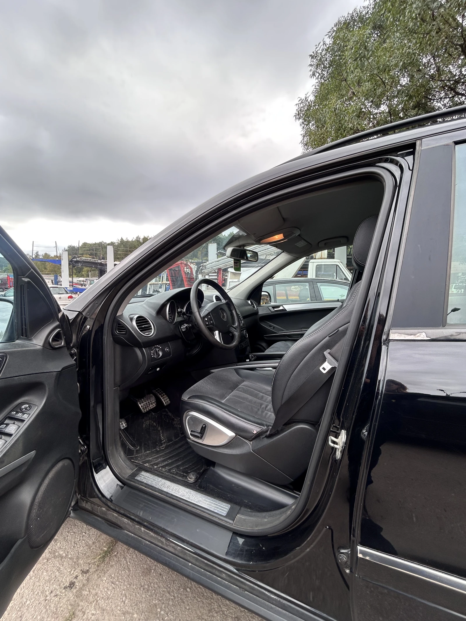 Mercedes-Benz ML 320  - изображение 9