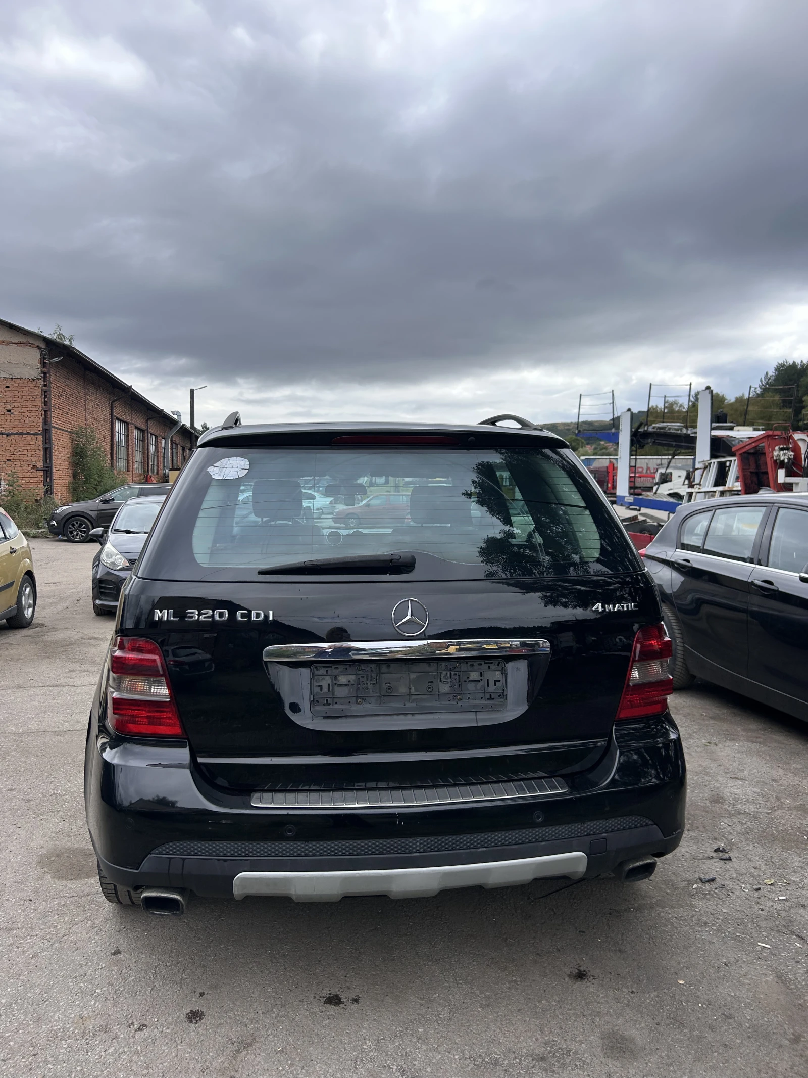 Mercedes-Benz ML 320  - изображение 4