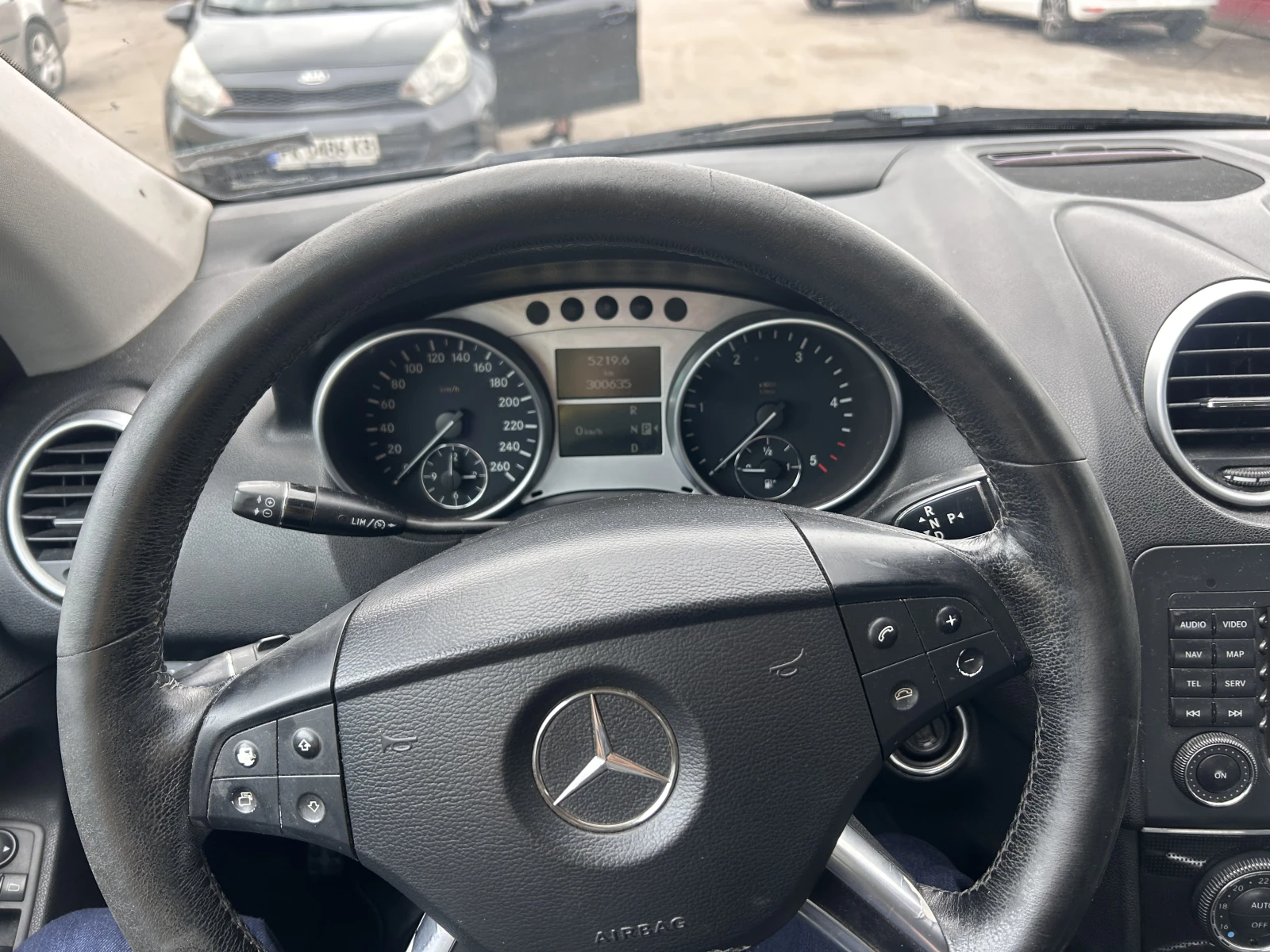 Mercedes-Benz ML 320  - изображение 10