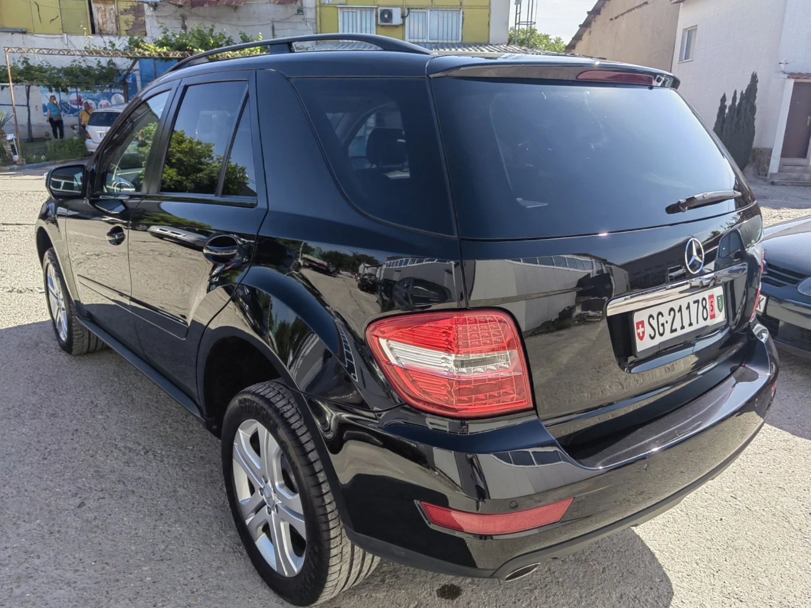 Mercedes-Benz ML 350  - изображение 3