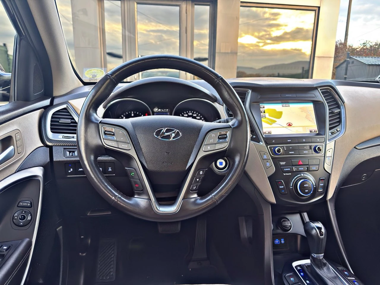 Hyundai Santa fe 2.2CRDI/FACE/360CAM/PANO/FULL/PREMIUM - изображение 7