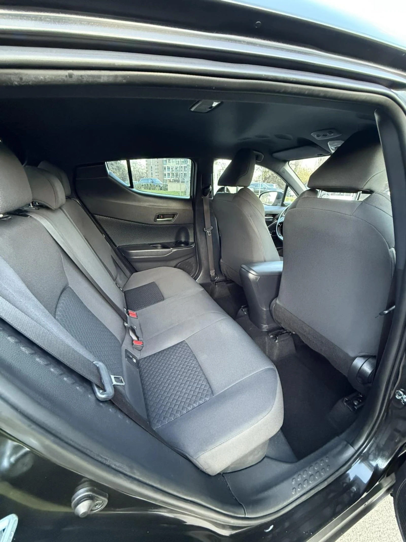 Toyota C-HR HYBRID | Mobile.bg   9