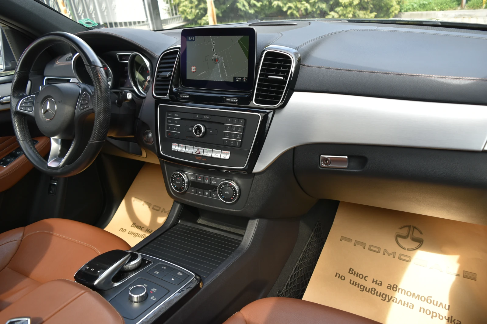 Mercedes-Benz GLE 350 d 4M Coupe AMG* Distronic* Pano* Navi* 360* Air* K, снимка 12 - Автомобили и джипове - 54036484