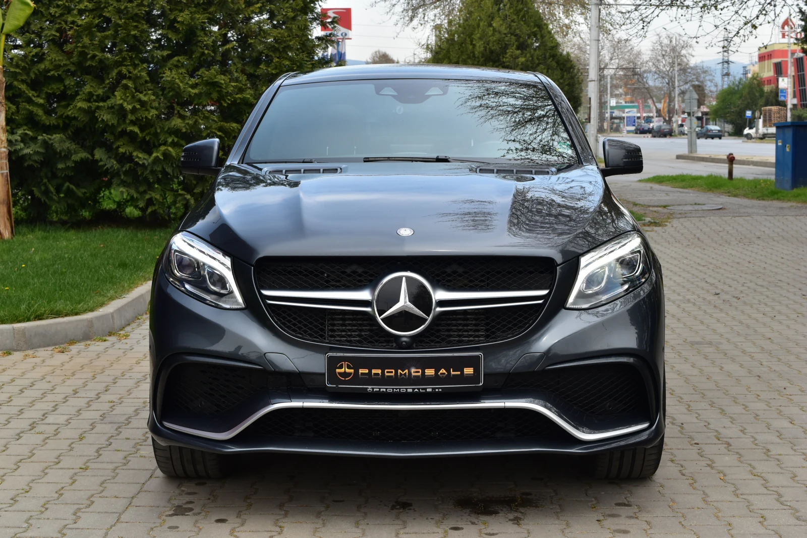 Mercedes-Benz GLE 350 d 4M Coupe AMG* Distronic* Pano* Navi* 360* Air* K, снимка 2 - Автомобили и джипове - 54036484