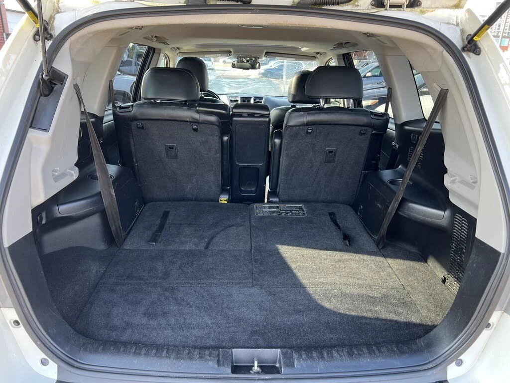 Toyota Highlander LIMITED* АвтоКредит* (ЦЕНА ДО БГ), снимка 13 - Автомобили и джипове - 54068395