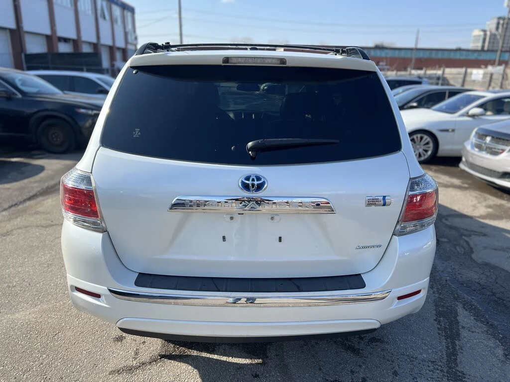 Toyota Highlander LIMITED* АвтоКредит* (ЦЕНА ДО БГ), снимка 3 - Автомобили и джипове - 54068395