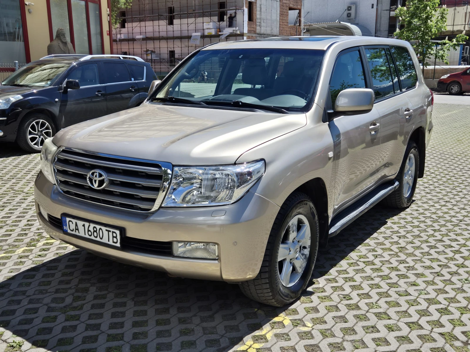 Toyota Land cruiser 200 V8
