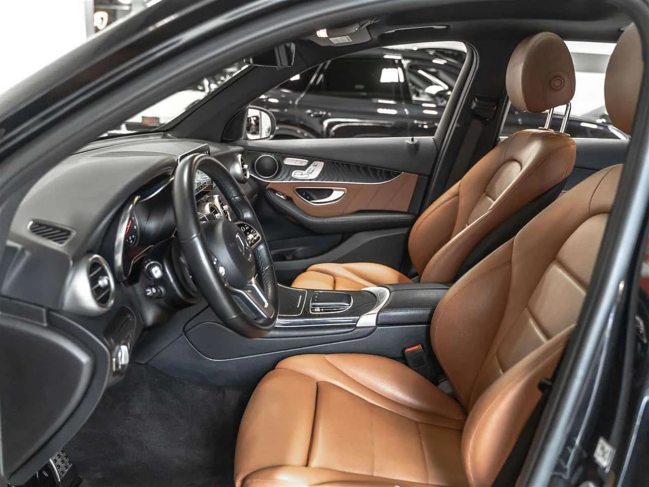 Mercedes-Benz GLC 300 ФИНАНСИРАНЕ| ЦЕНА ДО БЪЛГАРИЯ| , снимка 6 - Автомобили и джипове - 55466413