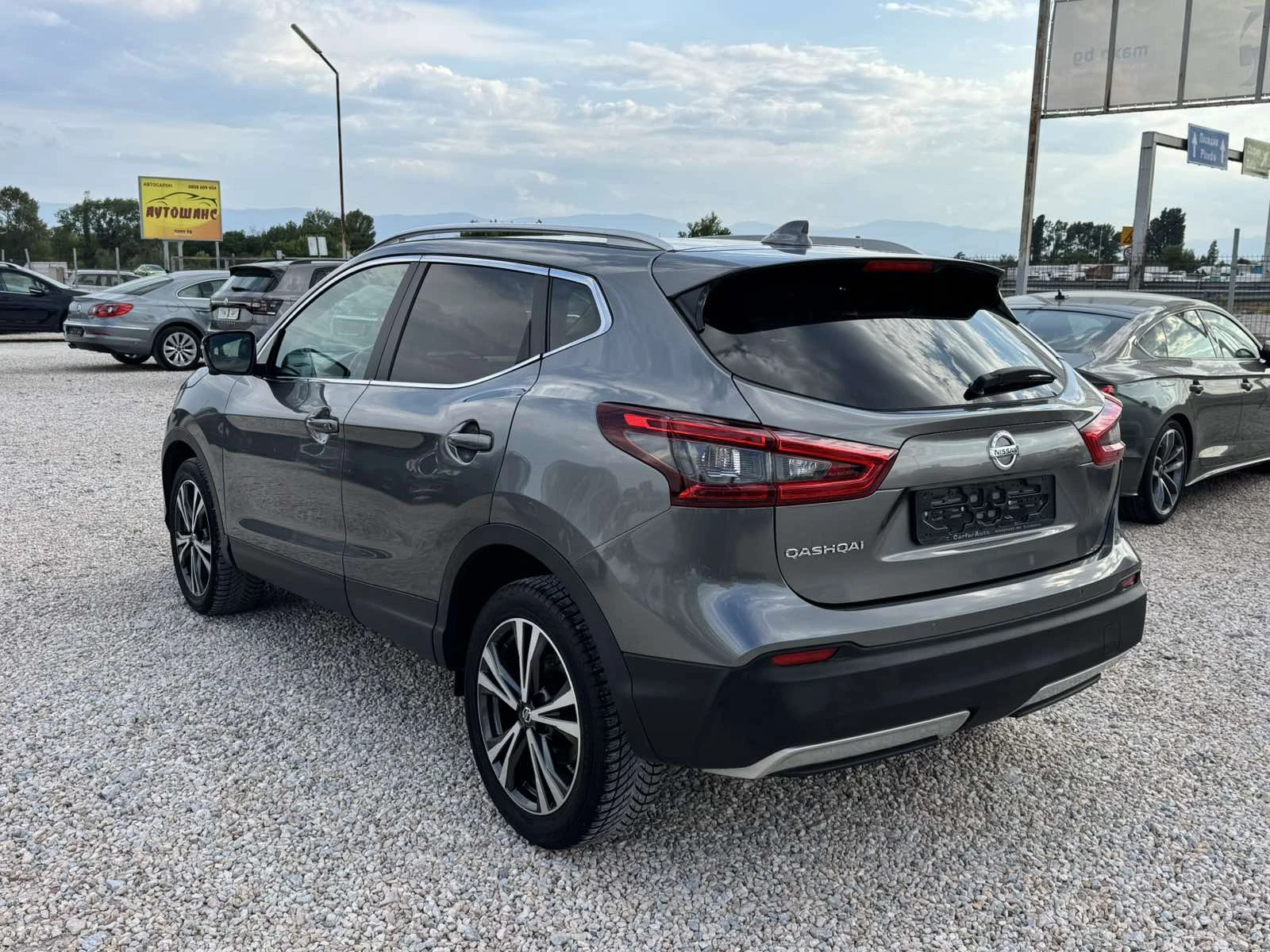 Nissan Qashqai 1.6dci, снимка 6 - Автомобили и джипове - 55804226