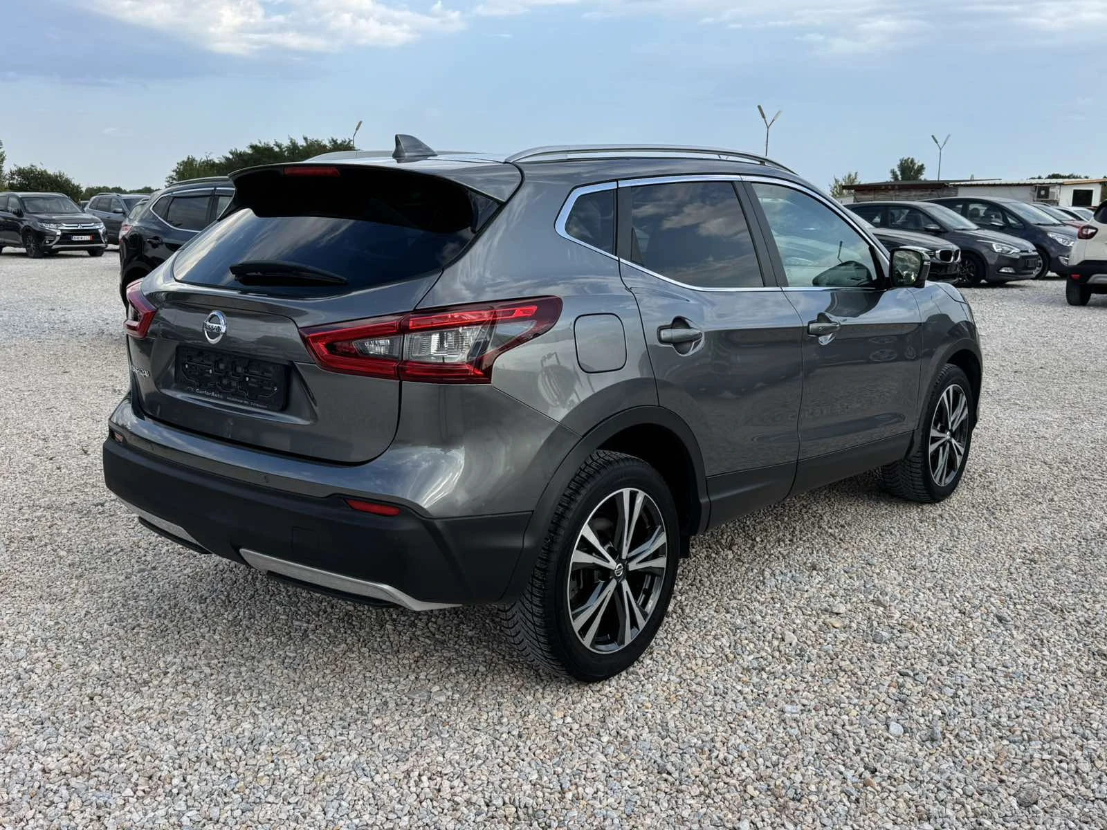 Nissan Qashqai 1.6dci, снимка 4 - Автомобили и джипове - 55804226