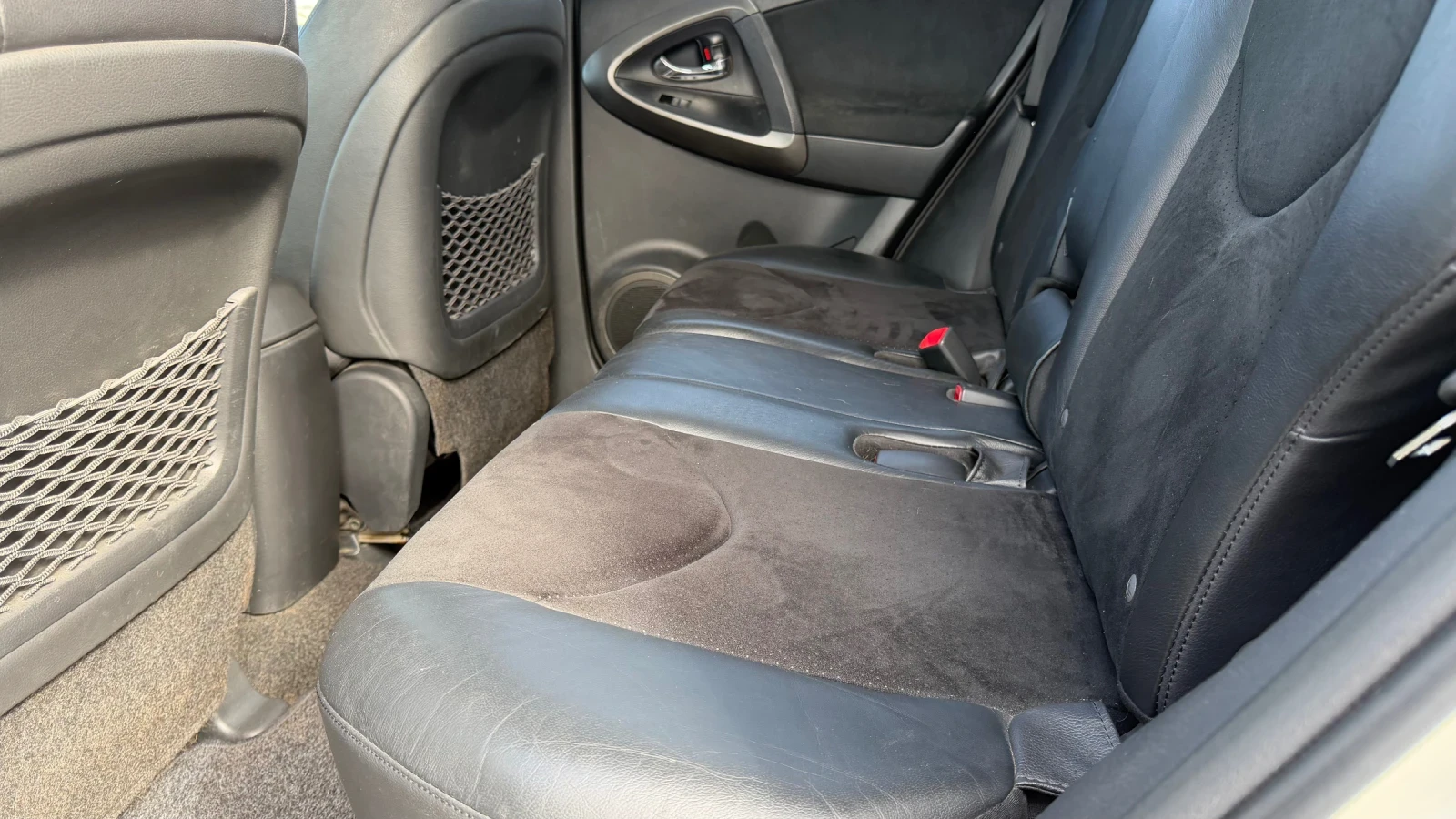 Toyota Rav4 147000км, d4d, нави, кожа, Италия, снимка 11 - Автомобили и джипове - 55947868