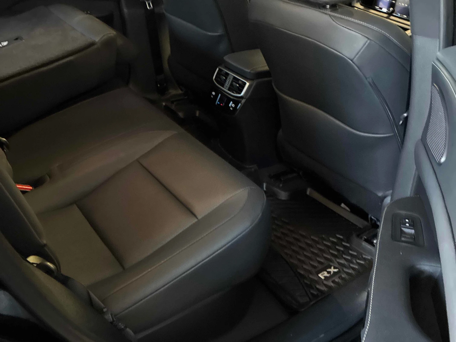 Lexus RX 350 ПОДГРЕВ* ОБДУХВАНЕ* CARFAX* , снимка 13 - Автомобили и джипове - 56104504