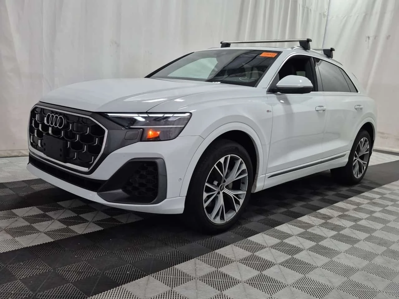 Audi Q8 * Progressiv * CARFAX * ОБДУХВАНЕ * ПАНОРАМА * 