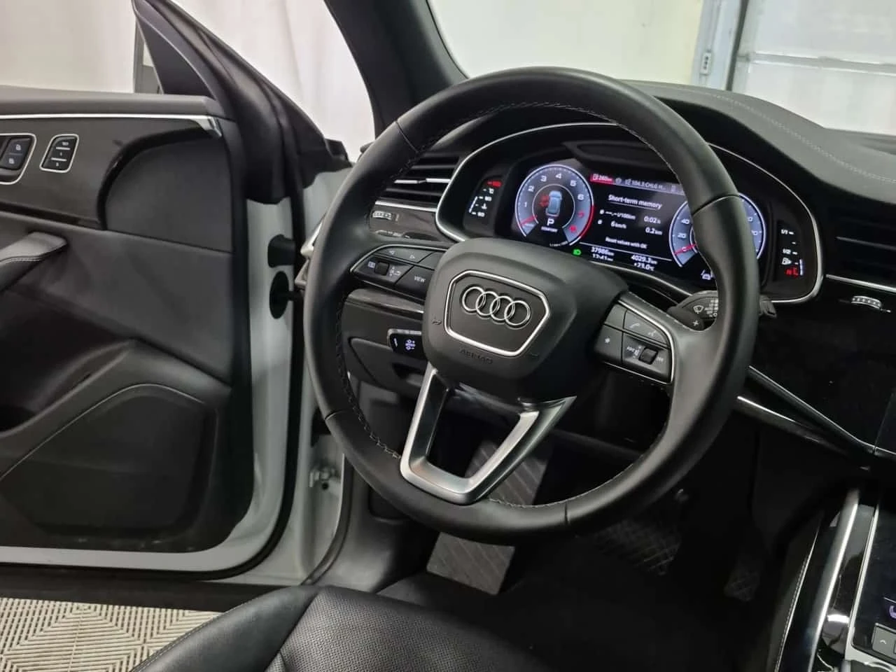 Audi Q8 * Progressiv * CARFAX * ��������� * �������� *  | Mobile.bg � ����������� 16