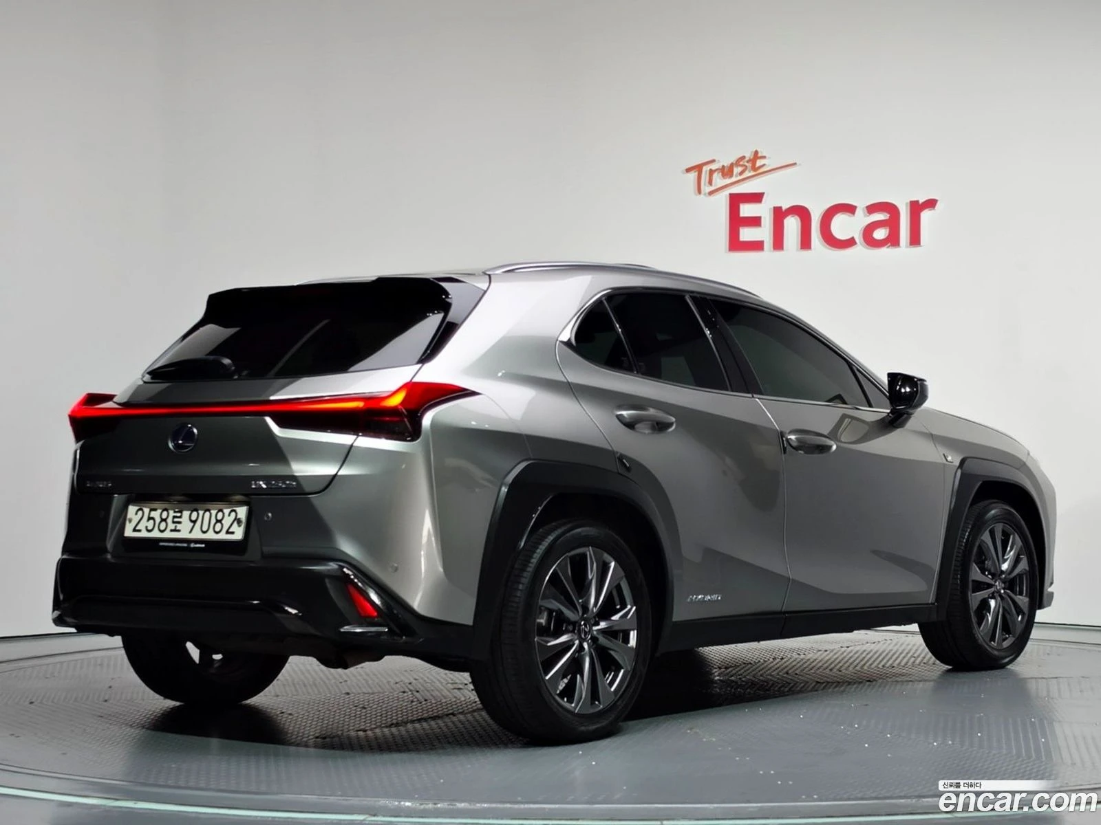 Lexus UX 250h 2.0 F-Sport 2WD* ������ ���� �� BG | Mobile.bg � ����������� 2