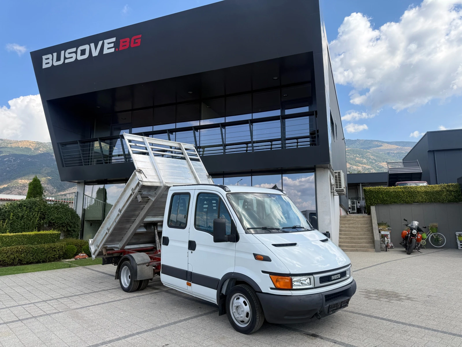 Iveco Daily 35C11 до 3.5т. 2.80м. 7-местен