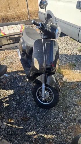 Lexmoto Scooters Vespa 50(реплика), снимка 1