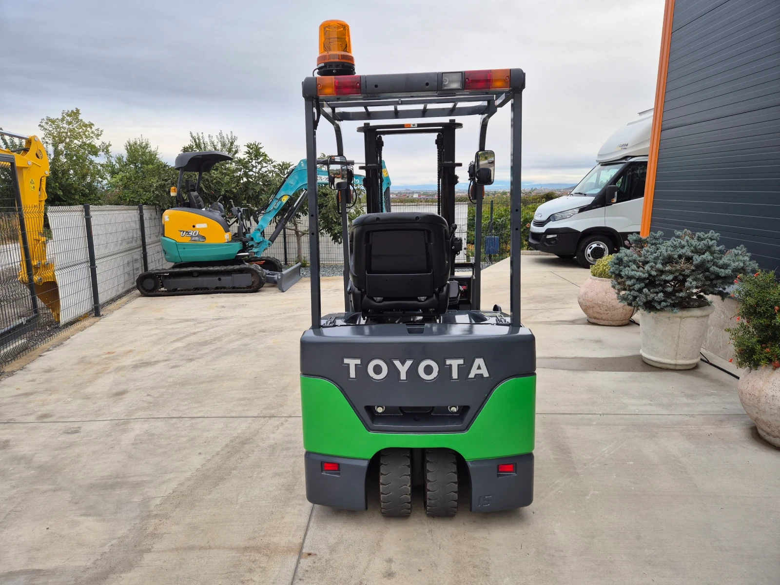  Toyota  /   100% /   ! | Mobile.bg   4