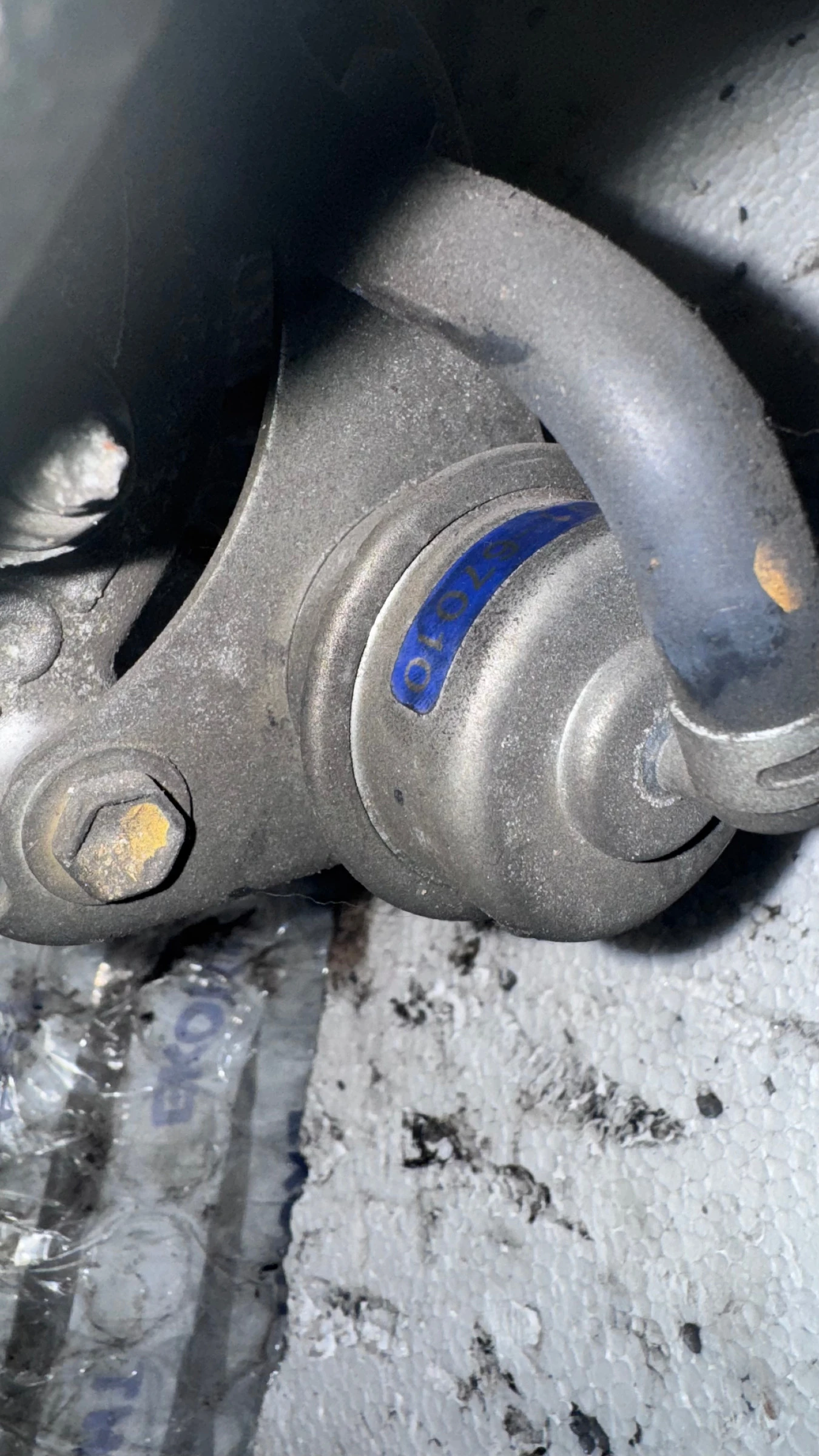 ����� ��������� �� Toyota Land Cruiser - 17201-67010 | Mobile.bg � ����������� 2