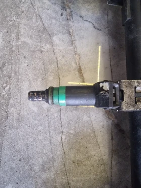 98MF-BC  9F5943 инжекторна дюза BOSCH  FORD ,FIESTA, FOCUS, C-MAX 1.4 1.6