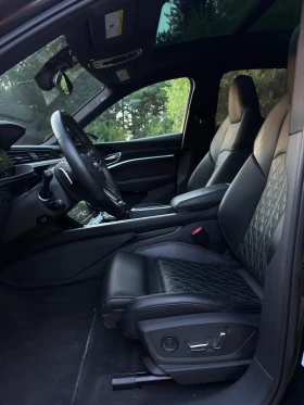 Audi E-Tron S Sportback , снимка 14