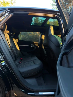Audi E-Tron S Sportback , снимка 16