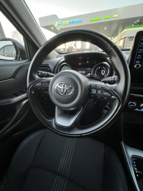 Toyota Yaris Cross HYBRID 1.6 /КОЖА, снимка 11