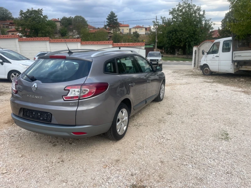 Renault Megane 1, 5DCi-110кс.Навигация-Автопилот, снимка 6 - Автомобили и джипове - 47348379