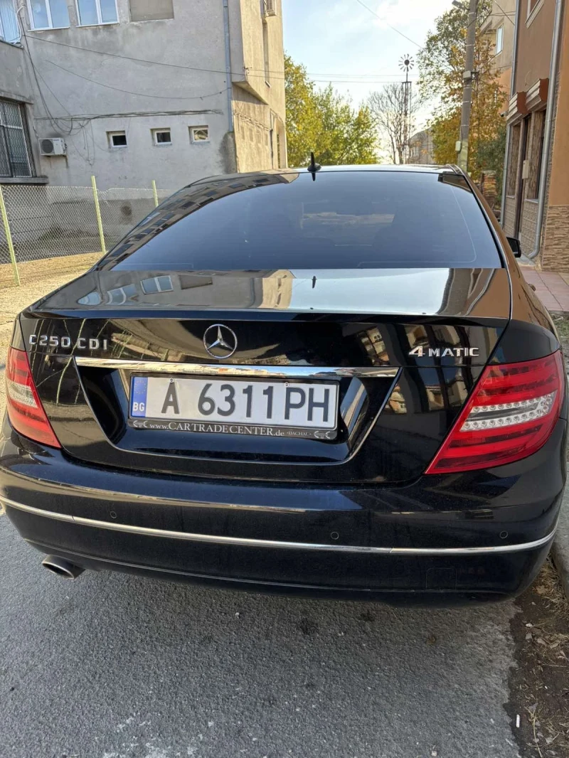 Mercedes-Benz C 250 AMG, снимка 2 - Автомобили и джипове - 47430776