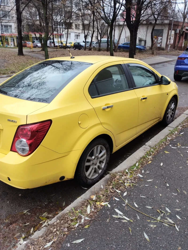 Chevrolet Aveo, снимка 4 - Автомобили и джипове - 48341603