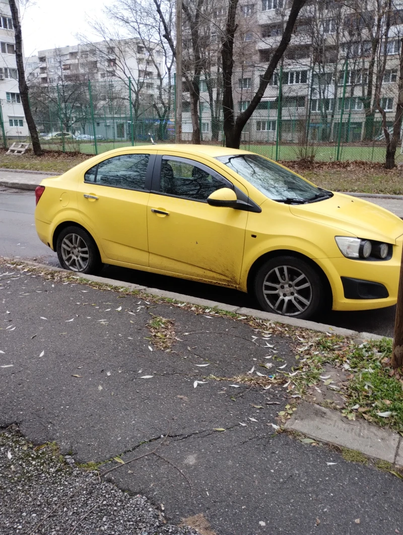 Chevrolet Aveo, снимка 3 - Автомобили и джипове - 48341603