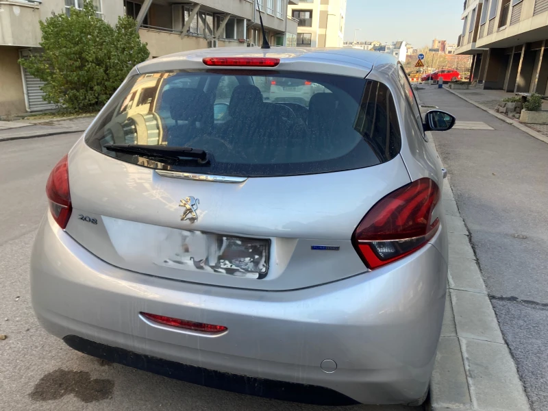 Peugeot 208, снимка 4 - Автомобили и джипове - 49590914