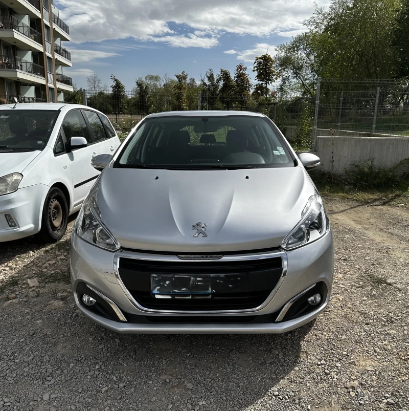 Peugeot 208, снимка 2 - Автомобили и джипове - 48805302