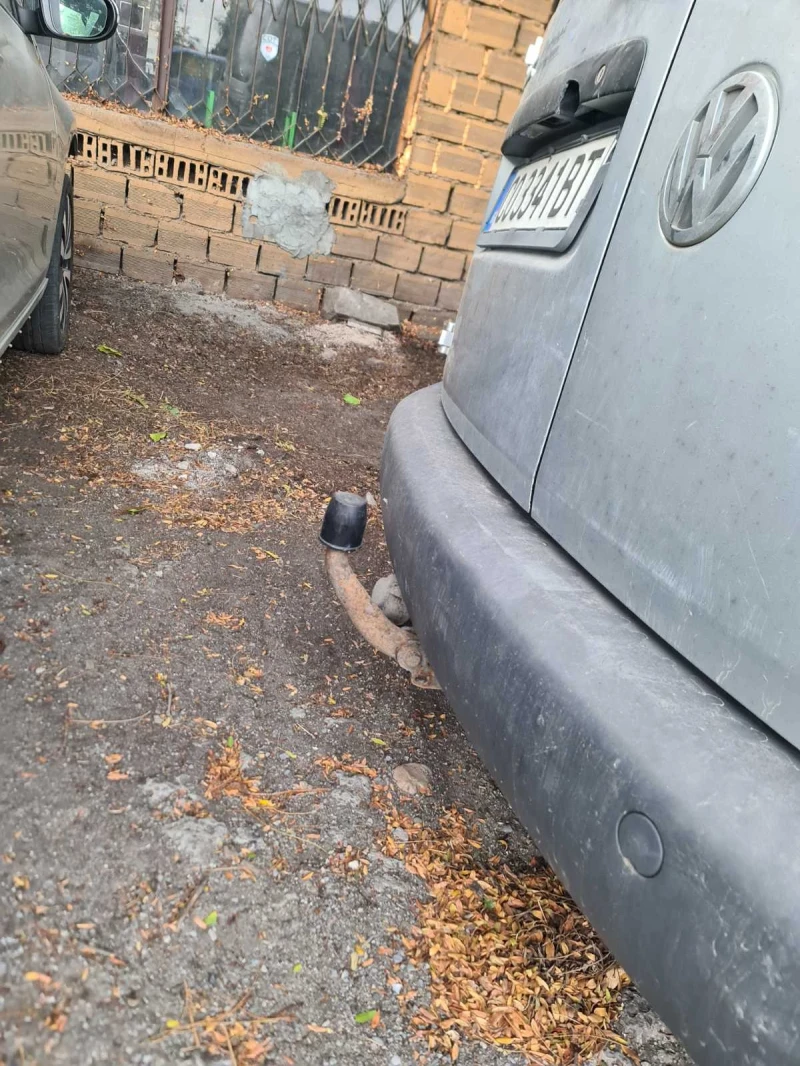 VW Caddy 1.9 TDI, снимка 4 - Автомобили и джипове - 52598242