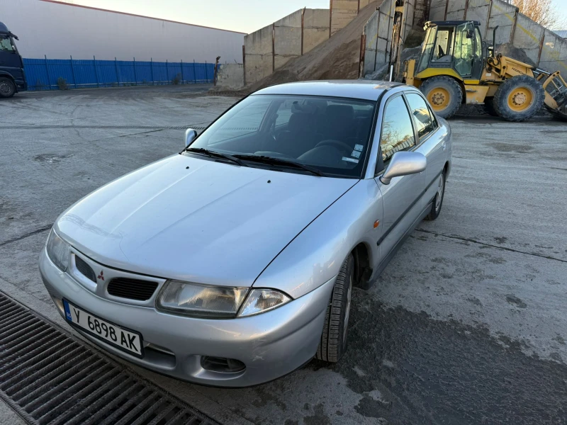 Mitsubishi Carisma LS 1.8 КЛИМАТРОНИК, снимка 3 - Автомобили и джипове - 52526742