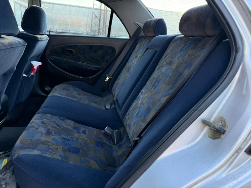 Mitsubishi Carisma LS 1.8 КЛИМАТРОНИК, снимка 11 - Автомобили и джипове - 52526742