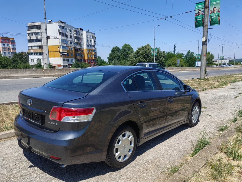 Toyota Avensis 2.0td 129ps, снимка 8 - Автомобили и джипове - 52558746