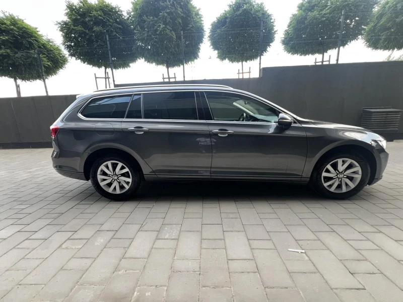VW Passat 1.4i Пълна сервизна история!, снимка 6 - Автомобили и джипове - 52694355