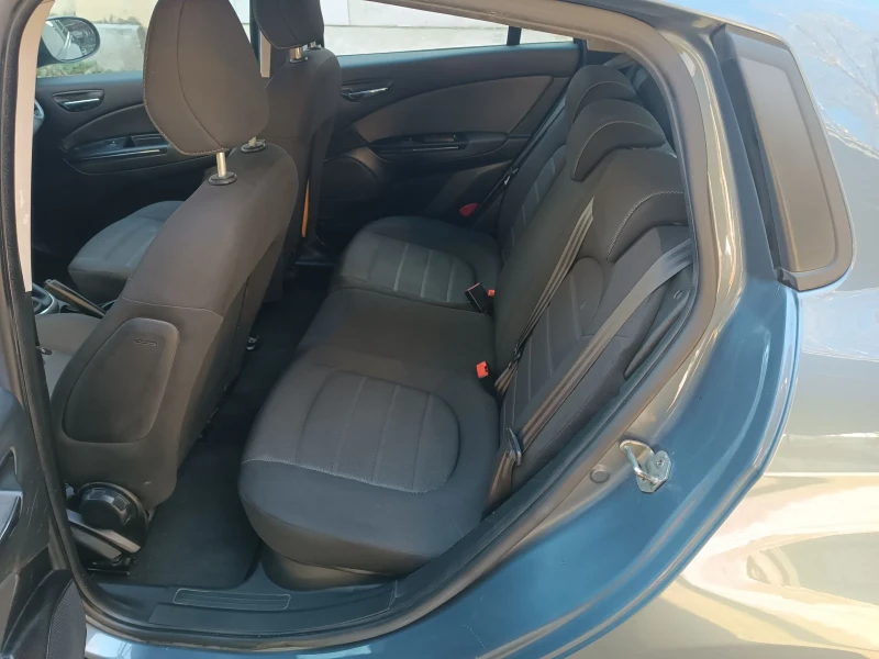 Fiat Bravo 1.4 Италия 6 скорости, снимка 12 - Автомобили и джипове - 52825195