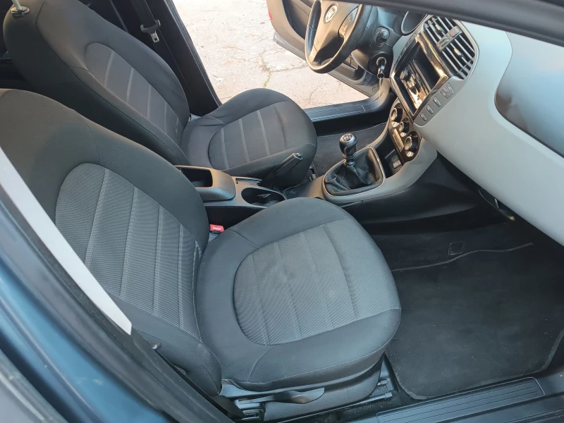 Fiat Bravo 1.4 Италия 6 скорости, снимка 13 - Автомобили и джипове - 52825195